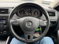 USED 2012 12 VOLKSWAGEN JETTA 1.6 TDI BlueMotion Tech SE Saloon 4dr Diesel DSG Euro 5 (s/s) (105 ps) EXTREMELY LOW MILES... WONT BE FOUND ANYWHERE