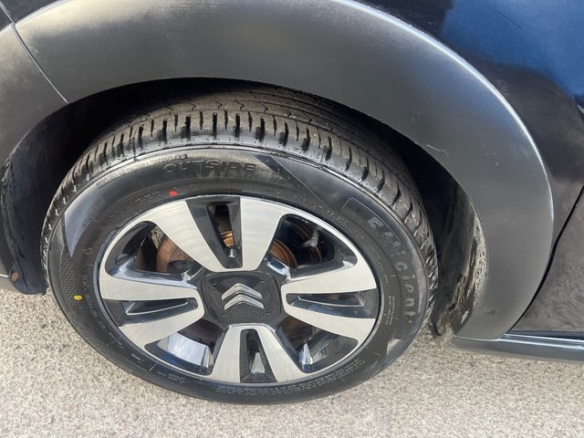 2017 CITROEN C3 2017 1.2 PureTech Feel Hatchback 5dr Petrol Manual Euro 6 (82 ps) - Photo 4