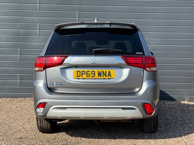 2019 MITSUBISHI OUTLANDER - Photo 11