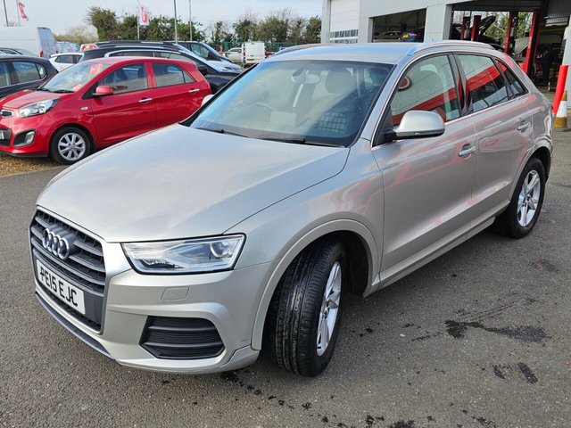 2015 AUDI Q3 - Photo 5