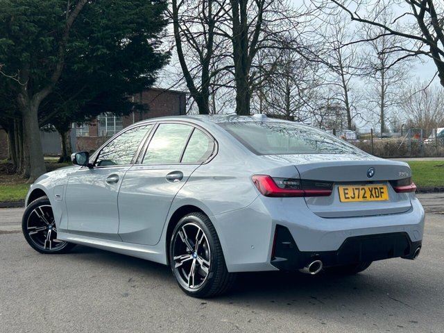 2022 BMW 3 Series 2L M Sport 4dr - Photo 3