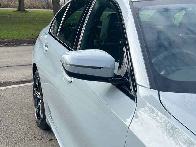 2022 BMW 3 Series 2L M Sport 4dr - Photo 11