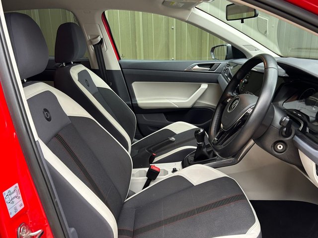 2021 VOLKSWAGEN POLO - Photo 2