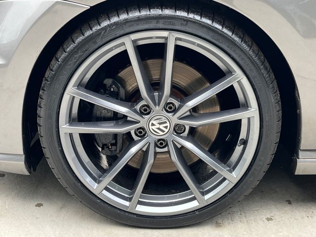 2017 VOLKSWAGEN GOLF 2.0 TSI BlueMotion Tech R Estate 5dr Petrol DSG 4MOTION Euro 6 (s/s) (300 ps) - Photo 10