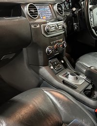 USED 2016 16 LAND ROVER DISCOVERY 4 3.0 SD V6 Landmark SUV 5dr Diesel Auto 4WD Euro 6 (s/s) (256 bhp) 