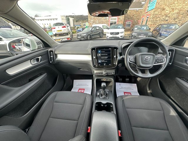 2021 VOLVO XC40 - Photo 9