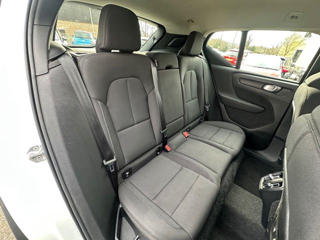 2021 VOLVO XC40 - Photo 10