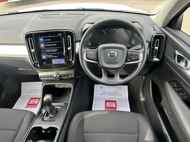 2021 VOLVO XC40 - Photo 3