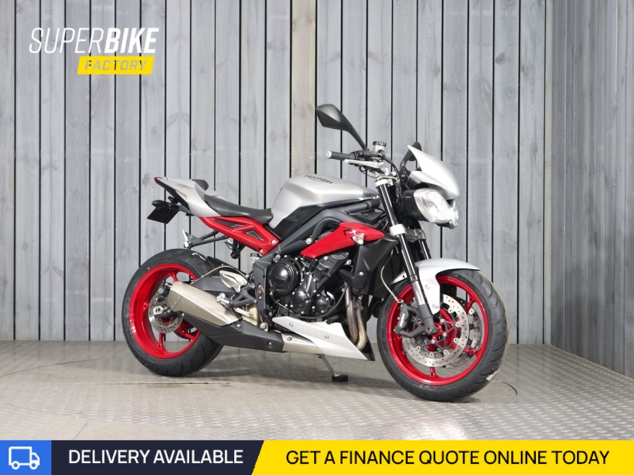 TRIUMPH STREET TRIPLE 675STREET TRIPLE 675