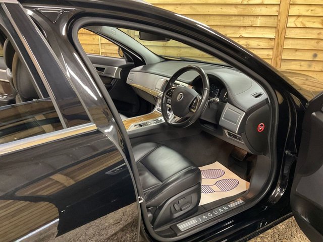 2013 JAGUAR XF (2013) - Photo 12