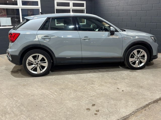 2021 AUDI Q2 - Photo 5