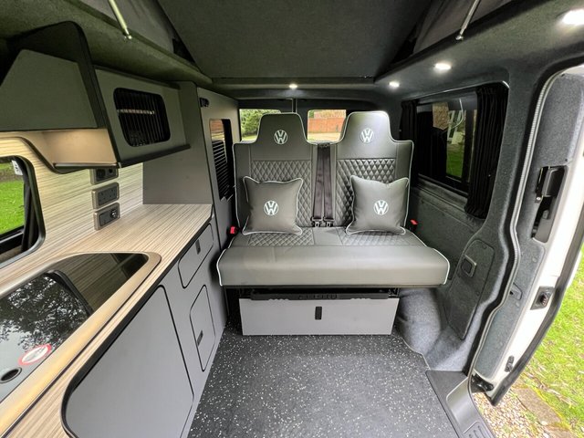 2018 VOLKSWAGEN TRANSPORTER 2.0 TDI T30 BlueMotion Tech Startline Campervan SWB Euro 6 (s/s) (102 ps) - Photo 2