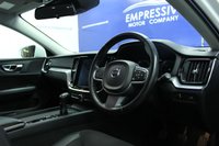 USED 2019 19 VOLVO V60 2.0 D3 Momentum Estate 5dr Diesel Manual Euro 6 (s/s) (150 ps) 