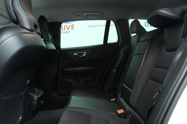 2019 VOLVO V60 - Photo 7