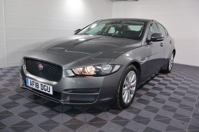 2018 JAGUAR XE 2.0d Prestige Saloon 4dr Diesel Auto Euro 6 (s/s) (163 ps) - Photo 3