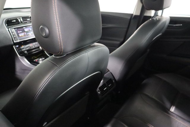 2018 JAGUAR XE 2.0d Prestige Saloon 4dr Diesel Auto Euro 6 (s/s) (163 ps) - Photo 11