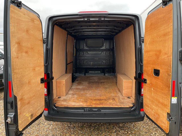 2023 Volkswagen Crafter 2L Startline 5dr - Photo 3