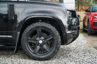 USED 2023 23 LAND ROVER DEFENDER 3.0 D250 MHEV SE Hard Top SUV 5dr Diesel Auto 4WD MWB Euro 6 (s/s) (250 ps) 