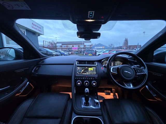 2018 JAGUAR E-PACE 2.0 D240 R-Dynamic HSE SUV 5dr Diesel Auto AWD Euro 6 (s/s) (240 ps) - Photo 2