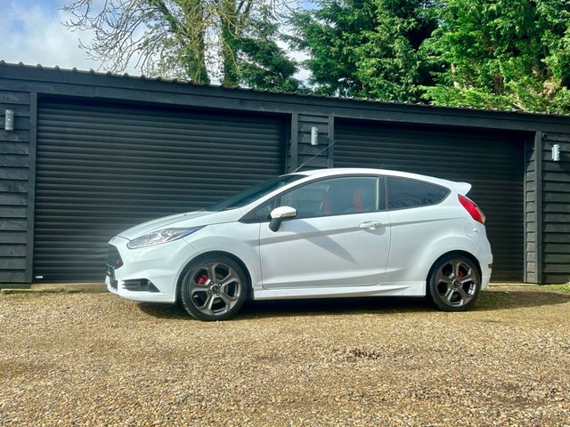 2017 17 Ford Fiesta 1.6T EcoBoost ST-3 Hatchback 3dr Petrol Manual Euro 6 (182 ps)
