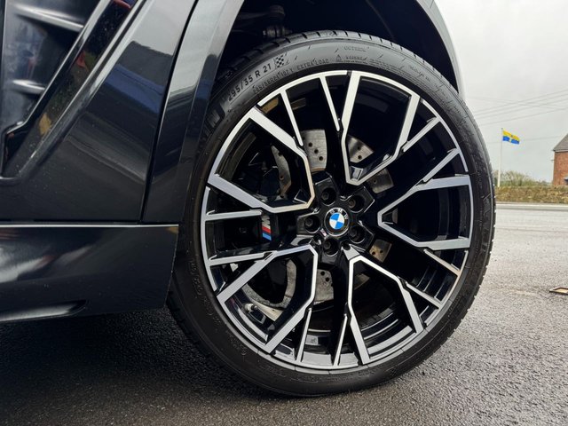 2022 BMW X5 M - Photo 5