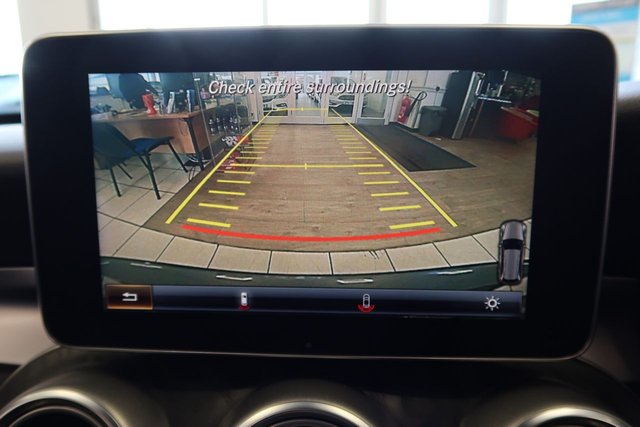 2018 MERCEDES-BENZ C-CLASS 2.1 C250d AMG Line (Premium Plus) Estate 5dr Diesel G-Tronic+ Euro 6 (s/s) (204 ps) - Photo 10