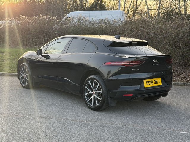2019 JAGUAR I-PACE - Photo 3