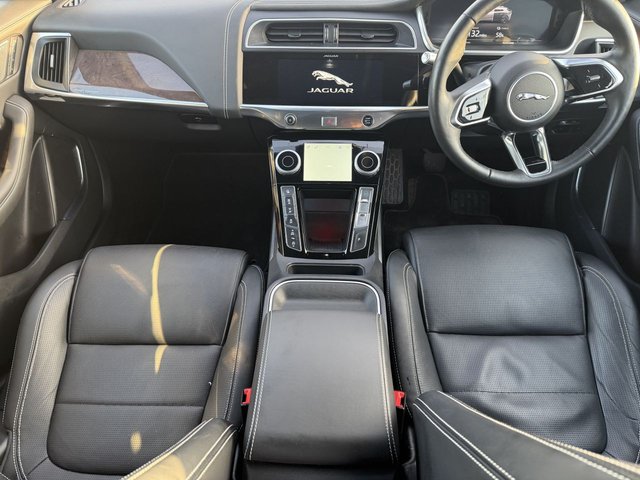 2019 JAGUAR I-PACE - Photo 9