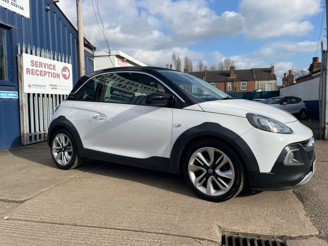 2017 VAUXHALL ADAM 2017 1.4i ROCKS AIR Hatchback 3dr Petrol Manual Euro 6 (87 ps) - Photo 3