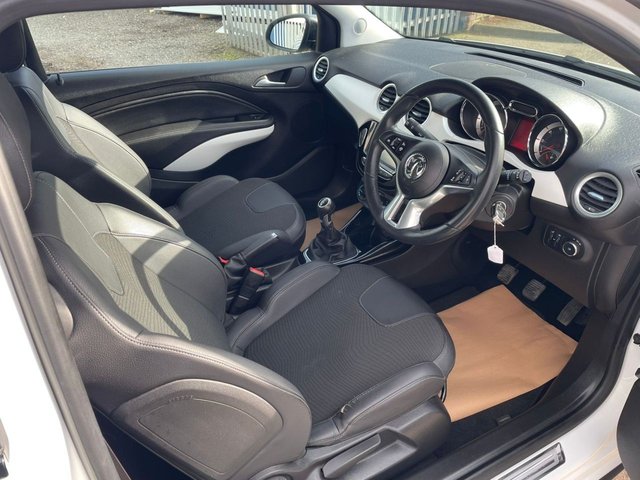 2017 VAUXHALL ADAM 2017 1.4i ROCKS AIR Hatchback 3dr Petrol Manual Euro 6 (87 ps) - Photo 2