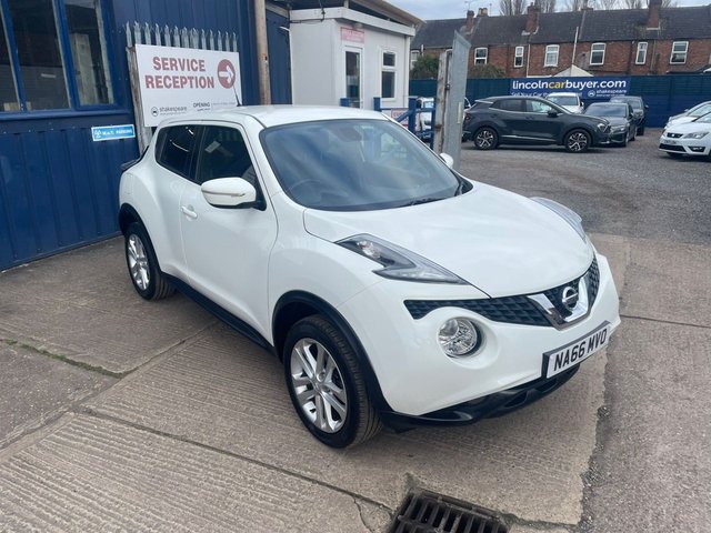2016 NISSAN JUKE 2016 1.5 dCi N-Connecta SUV 5dr Diesel Manual Euro 6 (s/s) (110 ps) - Photo 9