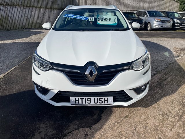 2019 Renault Megane 1.3L Play 5dr - Photo 2