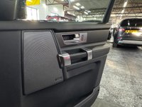 USED 2016 16 LAND ROVER DISCOVERY 4 3.0 SD V6 Graphite SUV 5dr Diesel Auto 4WD Euro 6 (s/s) (256 bhp) 2016 LANDROVER DISCOVERY 4 GRAPHITE 3.0 SDV6 EURO 6 - LOIRE BLUE - 2 PREVIOUS KEEPERS - 8 SERVICES TO 74K - NEW ENGINE FITTED IN 2025 - LEATHER - SAT NAV - HEATED SEATS - PRIVACY GLASS - GRAPHITE ALLOY WHEELS - TOWBAR