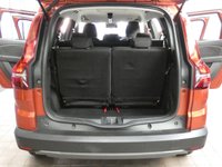 USED 2025 74 DACIA JOGGER 1.6 Hybrid EXTREME MPV 5dr Petrol Hybrid Auto Euro 6 (s/s) (140 ps) 7 SEATS SAT NAV REAR VIEW CAMERA CRUISE CONTROL PARKING SENSORS 1 OWNER WARRANTY