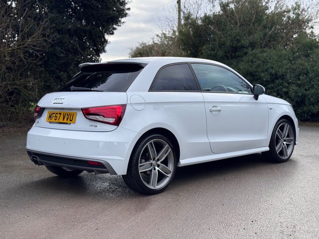 2017 Audi A1 1.4L S Line 3dr - Photo 5