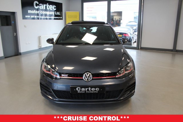 2020 Volkswagen Golf 2L GTI Performance 5dr - Photo 3