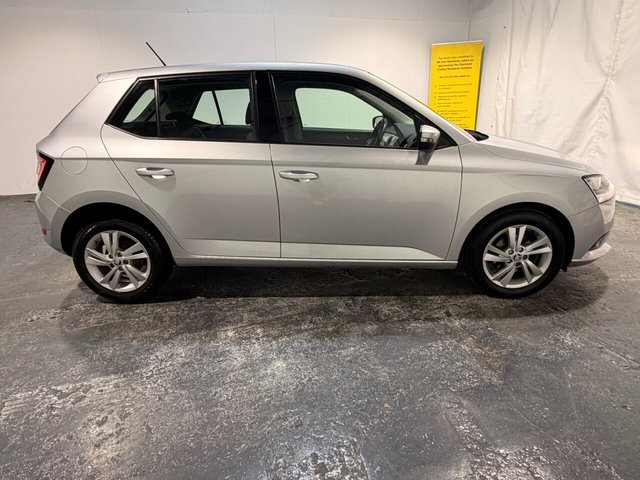 2019 SKODA FABIA - Photo 2