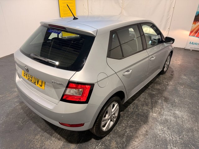 2019 SKODA FABIA - Photo 4