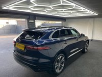 USED 2021 21 JAGUAR F-PACE 2.0 D200 MHEV R-Dynamic HSE SUV 5dr Diesel Auto AWD Euro 6 (s/s) (204 ps) 