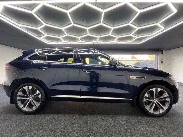 2021 Jaguar F-Pace 2L R-Dynamic Hse 5dr - Photo 3