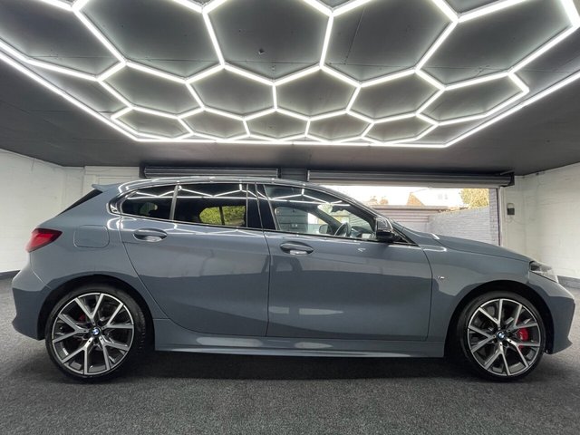 2023 BMW 1 Series - Photo 3