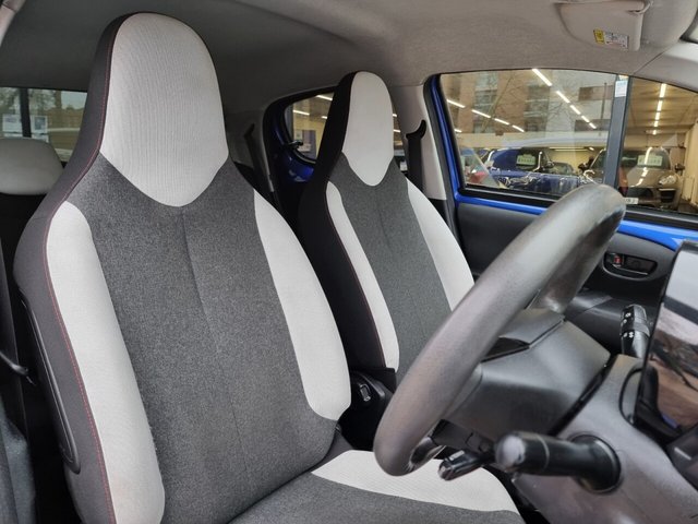 2019 CITROEN C1 2019 1.0 VTi Urban Ride Hatchback 5dr Petrol Manual Euro 6 (s/s) (72 ps) - Photo 3