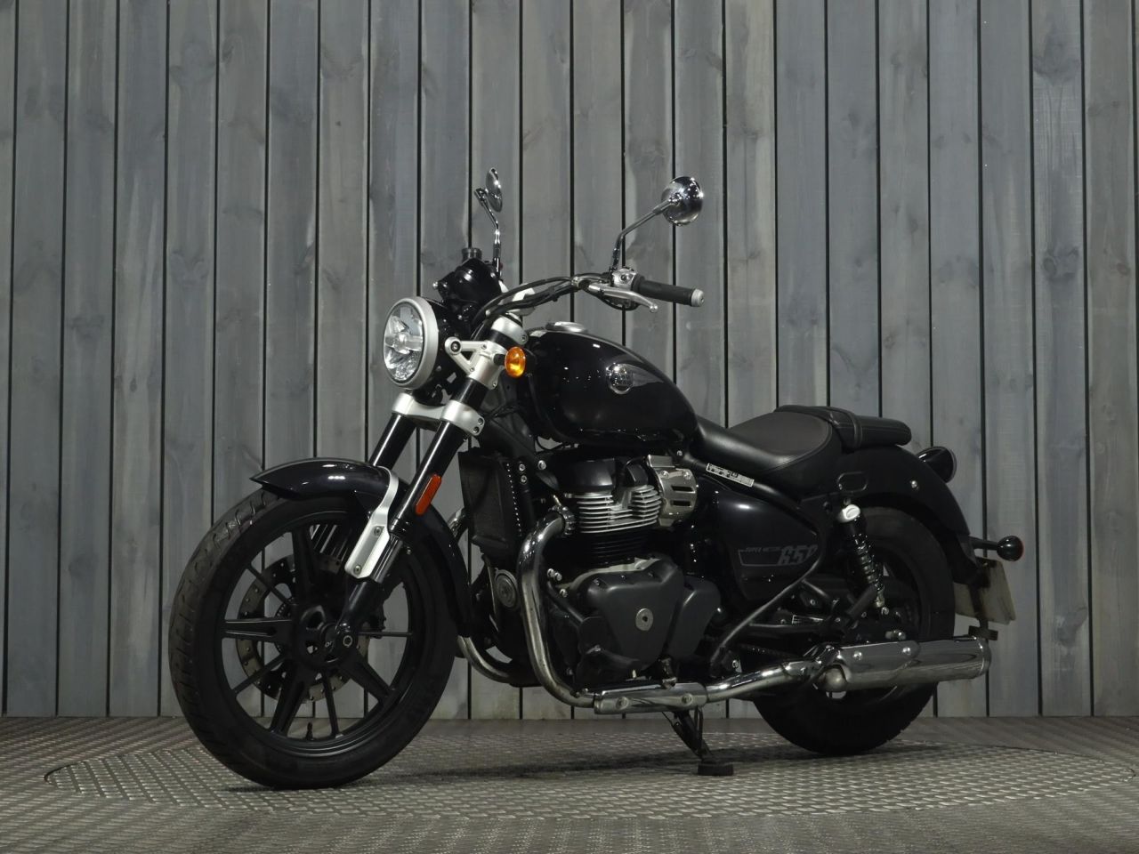 ROYAL ENFIELD SUPER METEOR 650