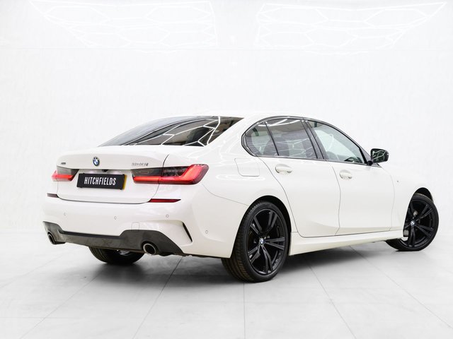 2021 BMW 3 SERIES - Photo 9