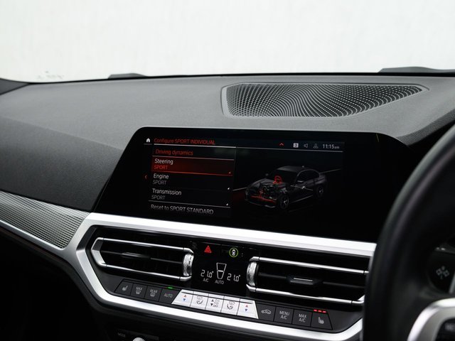 2021 BMW 3 SERIES - Photo 8
