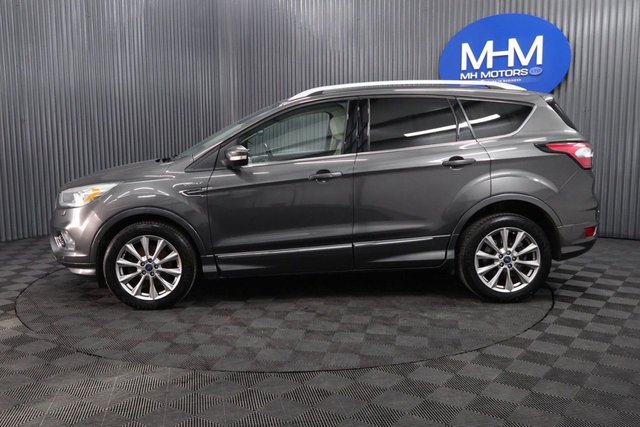 2017 FORD KUGA 2.0 TDCi Vignale SUV 5dr Diesel Manual Euro 6 (s/s) (150 ps) - Photo 4
