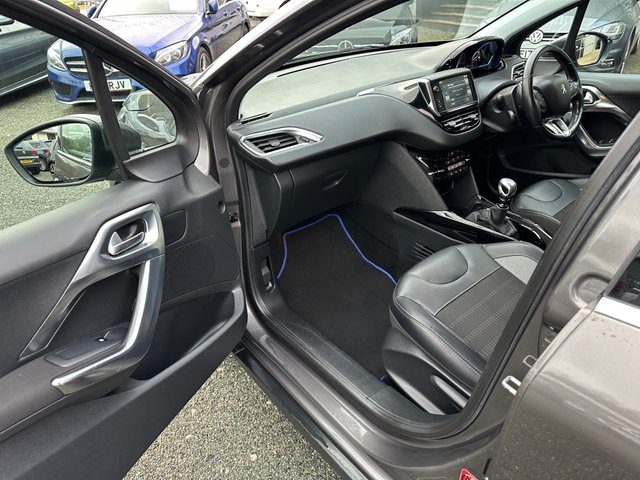 2017 PEUGEOT 2008 1.6 BlueHDi Allure SUV 5dr Diesel Manual Euro 6 (s/s) (120 ps) - Photo 12