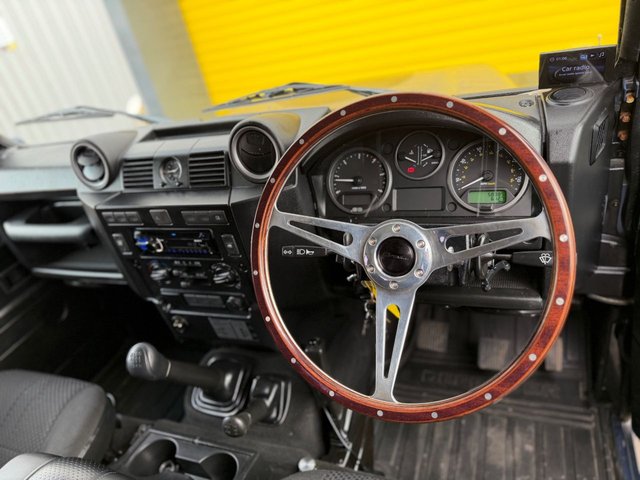 View our LAND ROVER DEFENDER