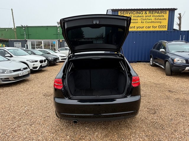 2010 AUDI A3 1.6 Sportback 5dr Petrol Manual Euro 4 (102 ps) - Photo 9
