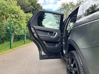 USED 2018 68 LAND ROVER DISCOVERY SPORT 2.0 TD4 HSE Dynamic Lux SUV 5dr Diesel Auto 4WD Euro 6 (s/s) (180 ps) GREAT HISTORY - LUX PACK